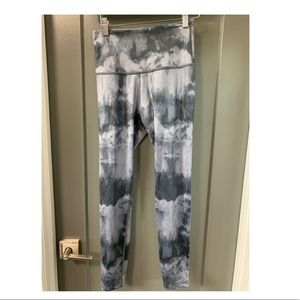 Beyond Yoga Lux High waisted midi legging – gray smoke